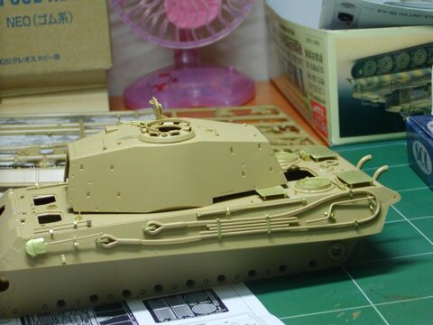 작업중인  TIGER &  F-4 J