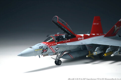 [Revell] 1/48 F/A-18F Superhornet VFA-103 "Diamondbacks"