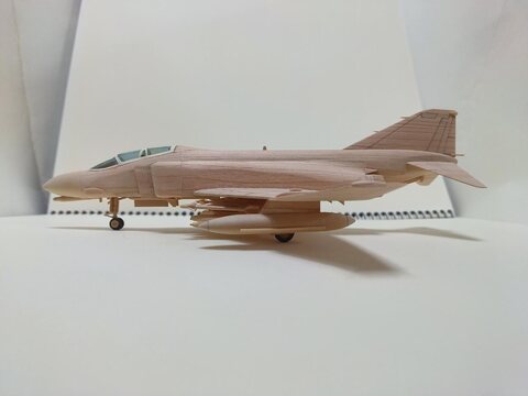 F-4팬톰