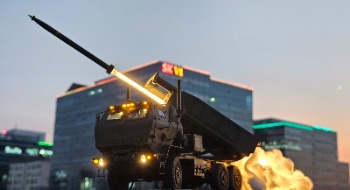 1/35 Foreart USMC M142 HIMARS with LED