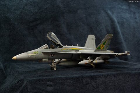아카데미 1/32 F-18C
