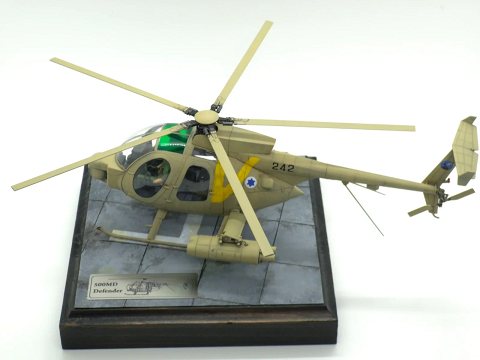 1/35 MD500 depender (Academy)
