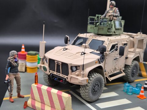 New Face (JLTV 비넷) 입니다.