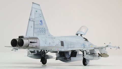 KF-5E 제공호 Academy 1/48