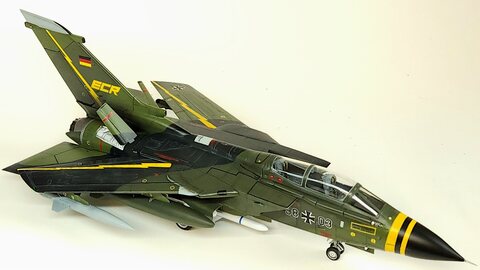 1/48 Panavia Tornado ECR