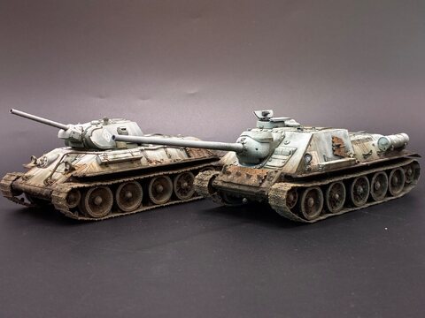 T-34/76 & SU-100