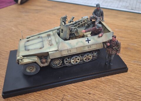드래곤 1/35 sd. kfz 250 neu mit 5cm PAK
