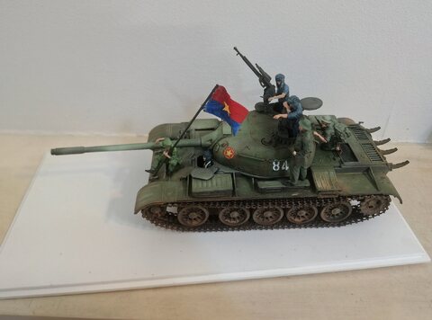 1/35 T-54 (1975년 월남패망)