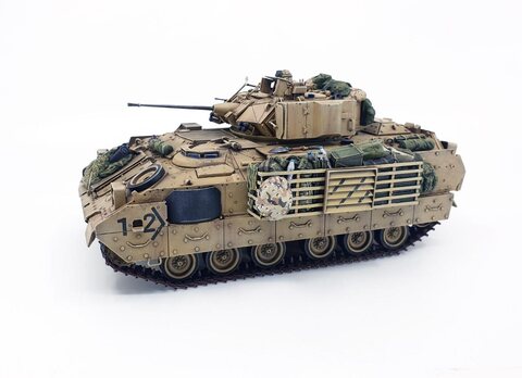 1/35 US M2A2 Bradley