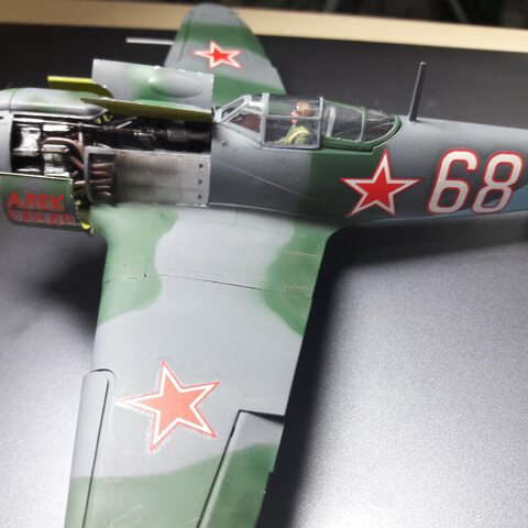 즈베즈다 1/48. la-5